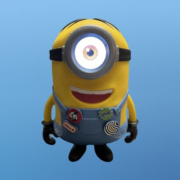 Minions The Rise of Gru Real Live Stuart Animatronic 200 Sound 30 Animations - Picture 1 of 10